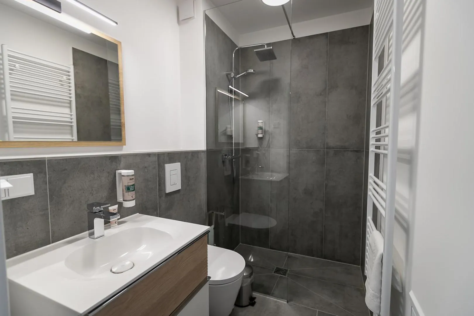 Helios Berlin Apartments