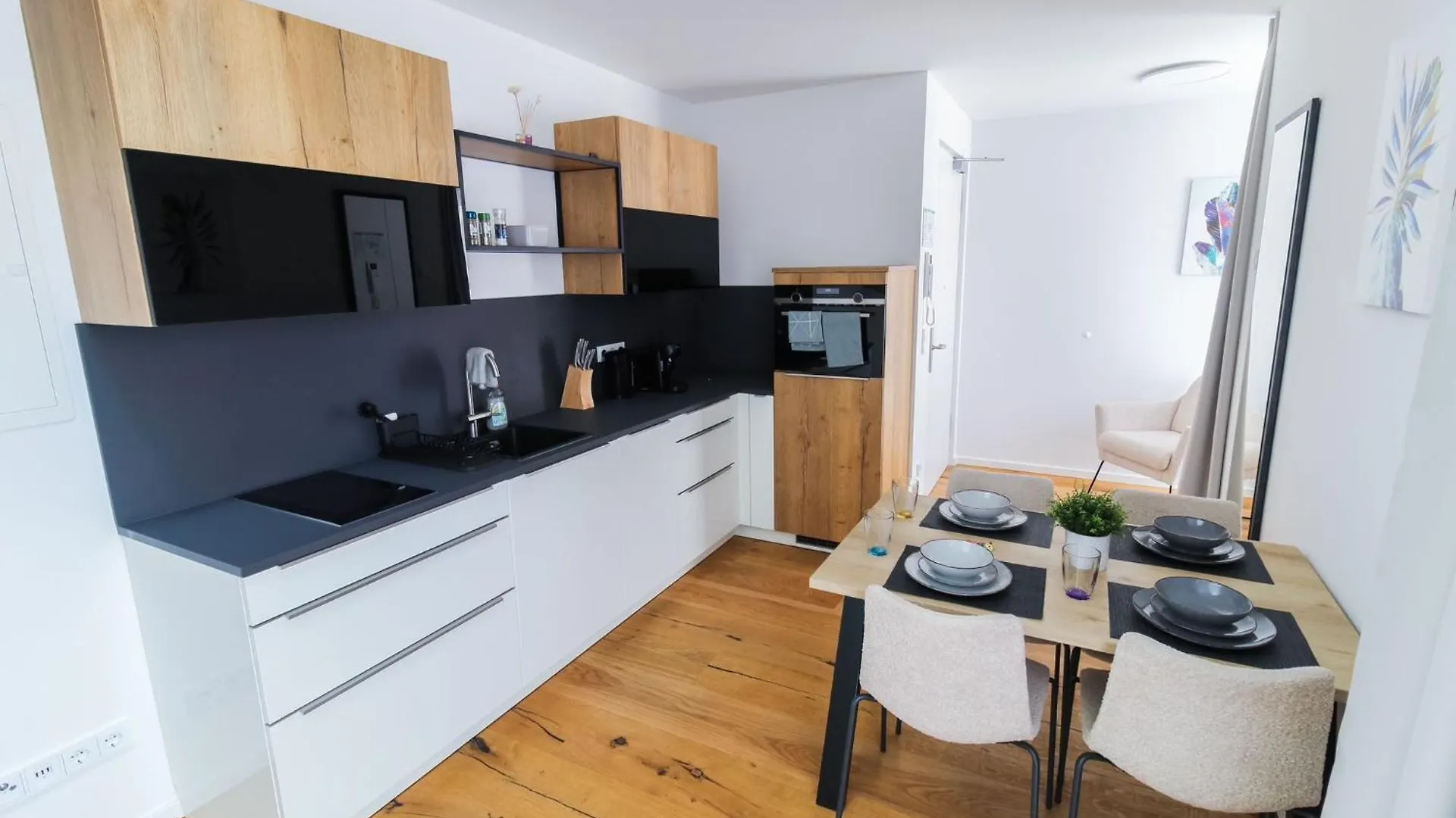 Helios Berlin Apartments