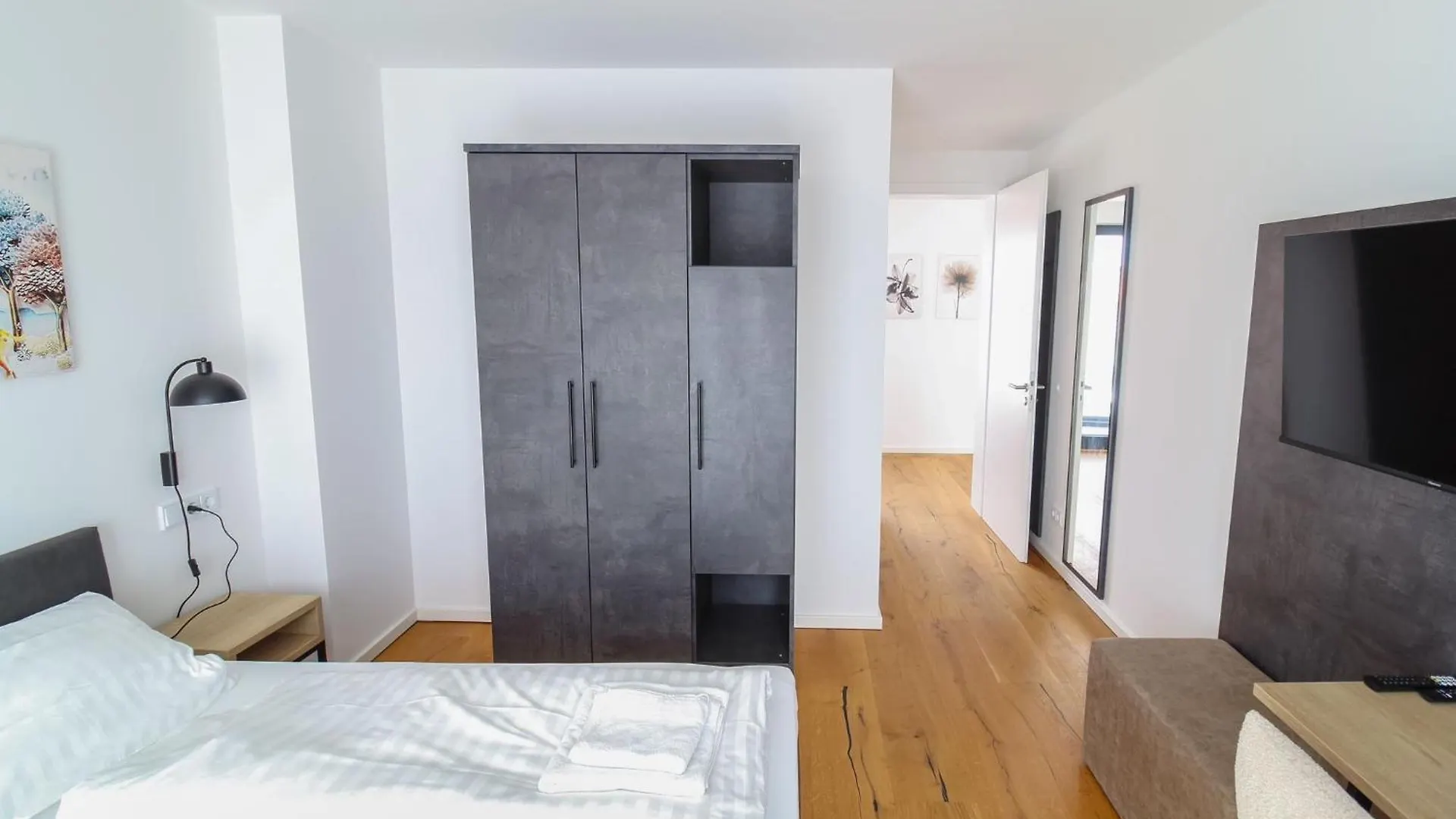 Helios Berlin Apartments
