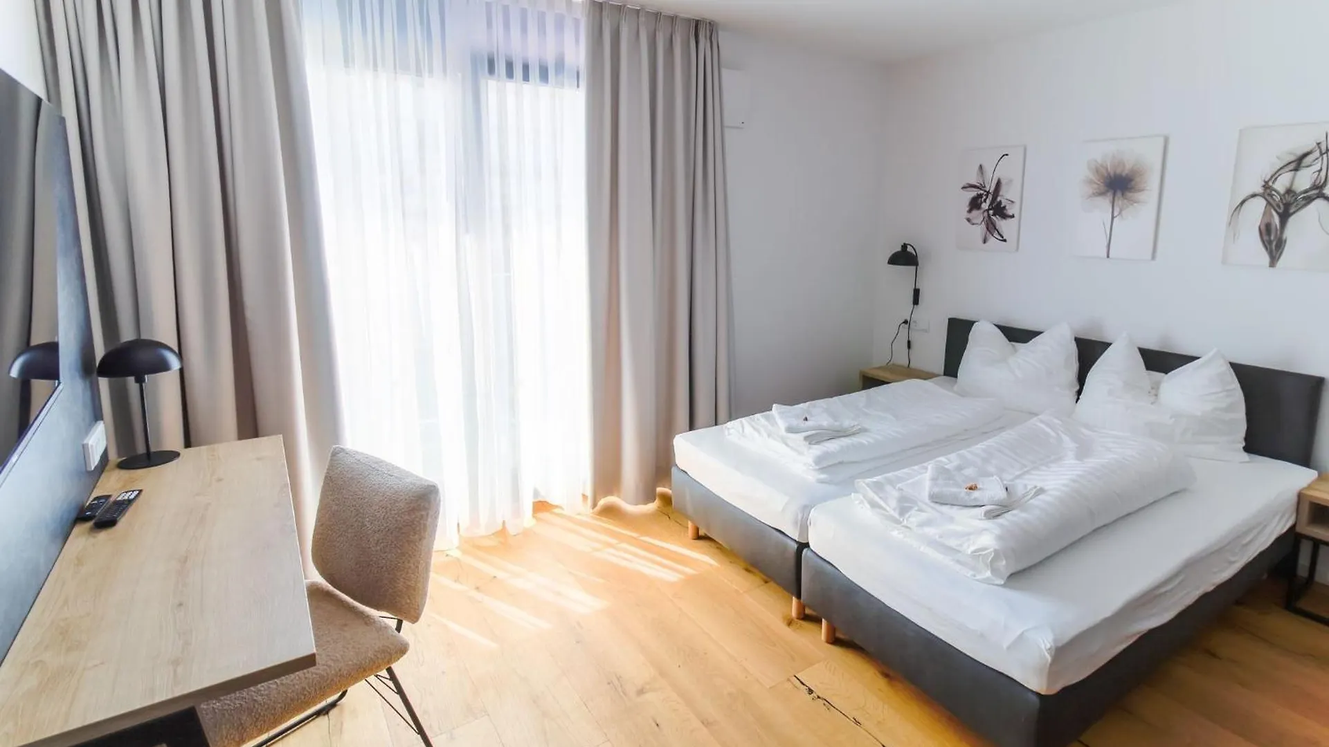 Helios Berlin Apartments