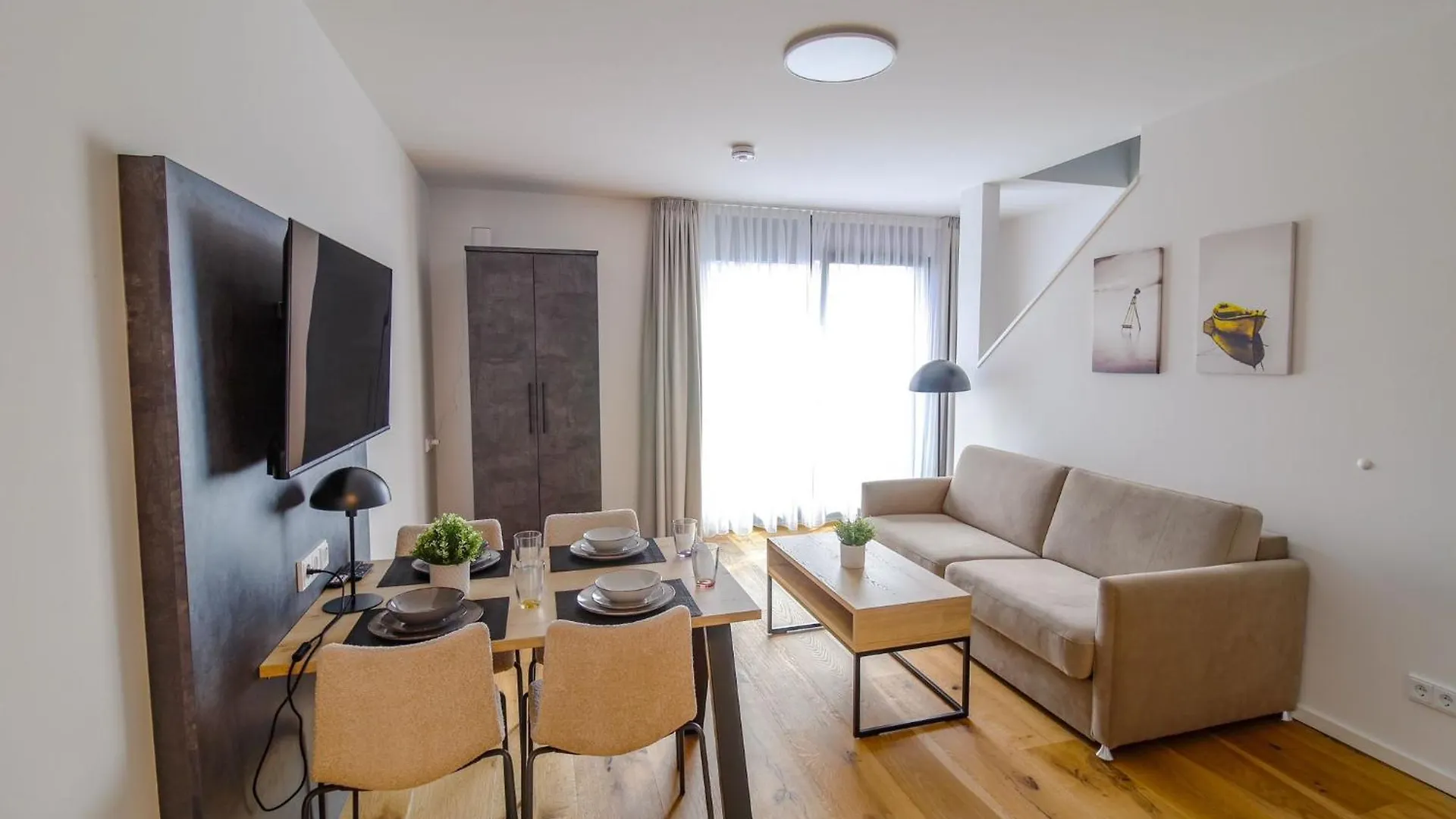 Helios Berlin Apartments