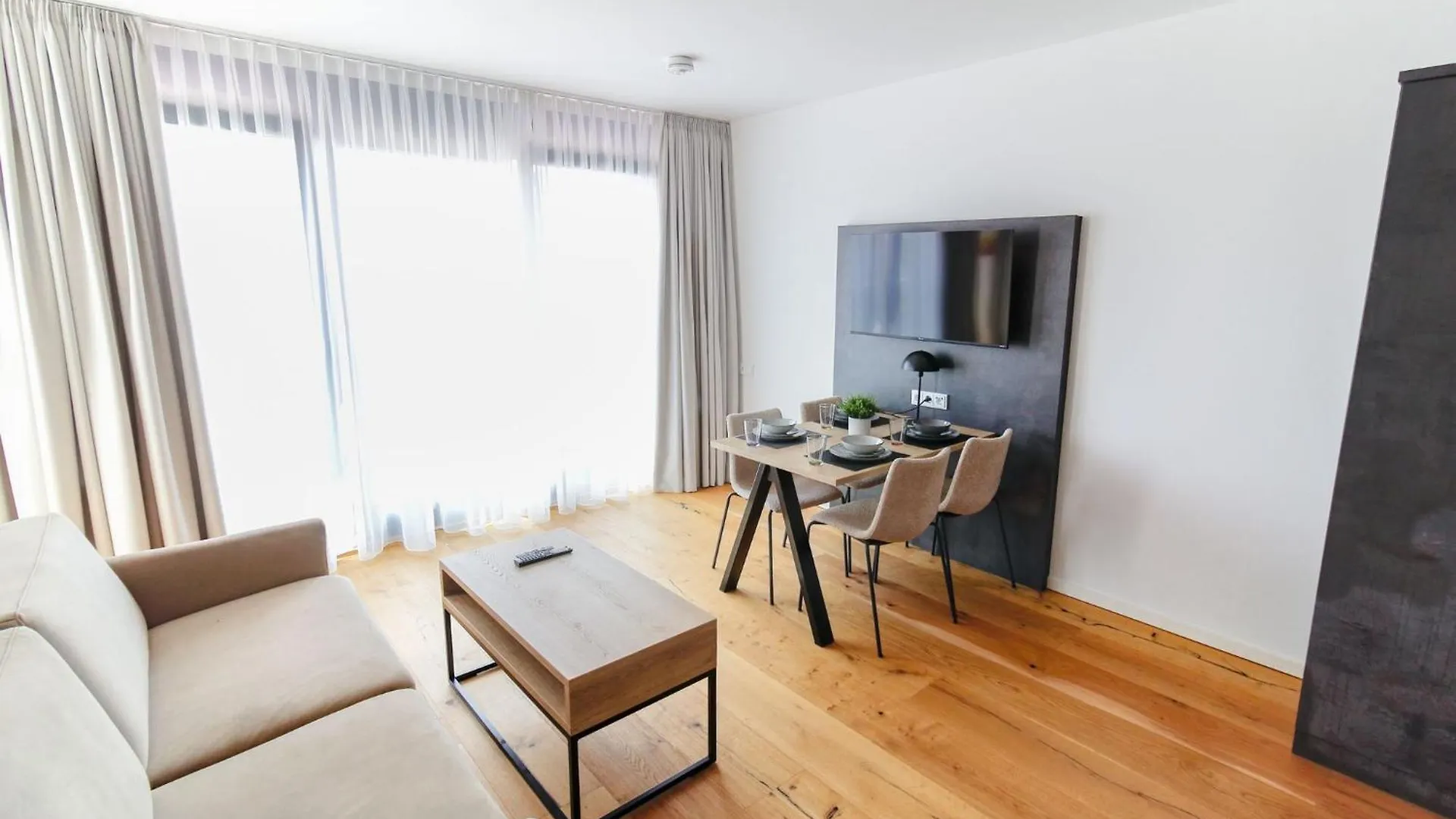 Helios Berlin Apartments